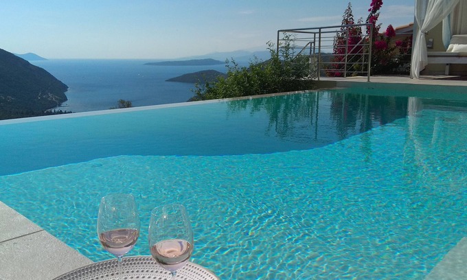 Fternon Villa | Sunny Villa Ilios over Mikros Gialos near Sivota