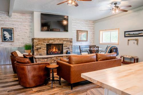 Deadwood House | Sunnybrook Retreat