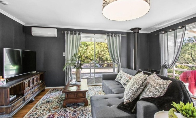 Mountain Lagoon House | Sunnydell