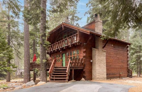 Pineland House | Sunnyside by AvantStay Charming Lake Tahoe Chalet on Tahoes West Shore