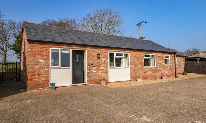Blackborough End House | Sunnyside Cottage