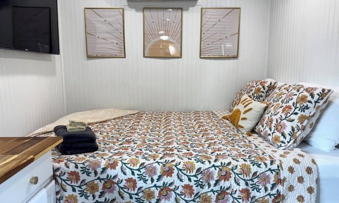 Gulfport House | Sunnyside Suit, Luxe Tiny Home Gulfport, MS
