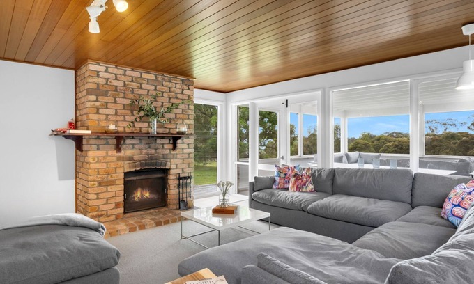 Berry House | Sunnyside Up - Pay 2 Stay 3!