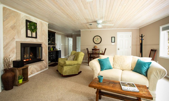 Salem Apartment | Sunnyslope Retreat | Private Entry, Fireplace, AC & Sleep Number Bed