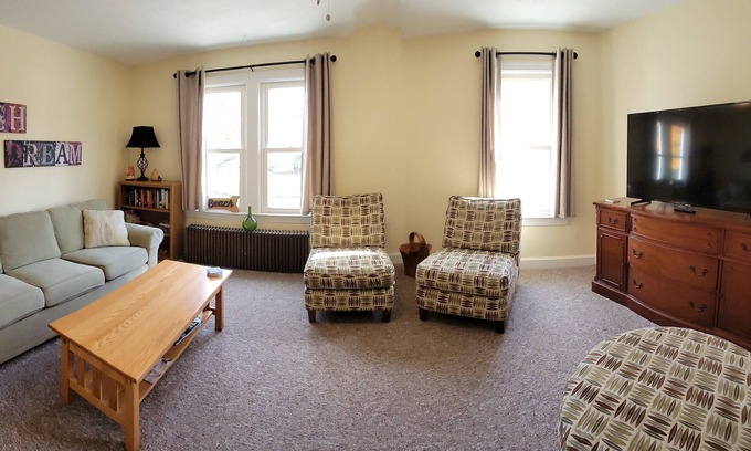 Alpena Apartment | Sunrise Apartment - 2 bedroom with Bay views.
