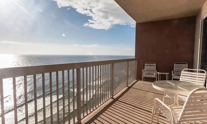 Panama City Beach Condo | SUNRISE BEACH 2105, 2 BED 2 BA. balcony hOt TUB PoolS!