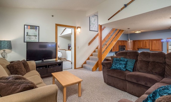 Sunday River Area Condo | Sunrise C-130/132 | 3 Bed, 2 Bath