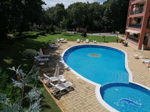 Golden Sands Apartment | Sunrise Complex Apartments