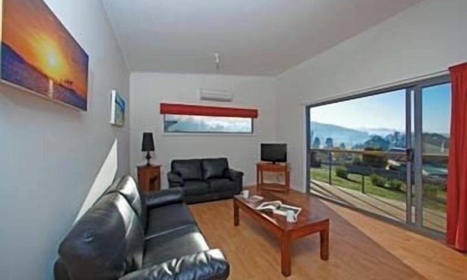Dover Apartment | Sunrise Cottage, Huon Valley