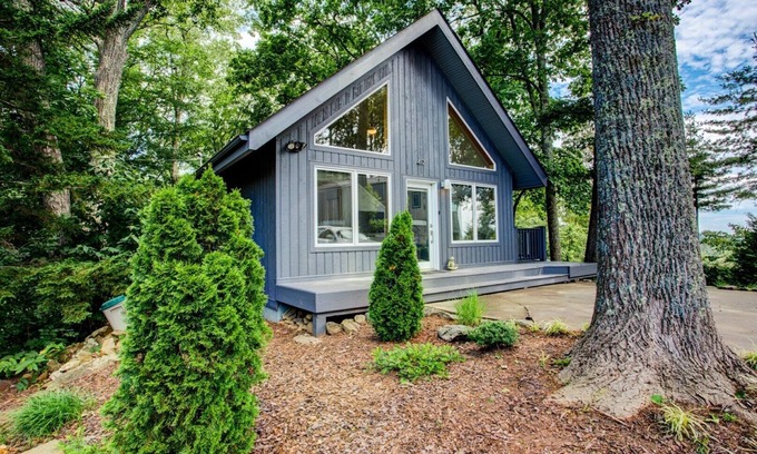 Asheville House | Sunrise Cottage | Modern Mountaintop Cottage in Asheville