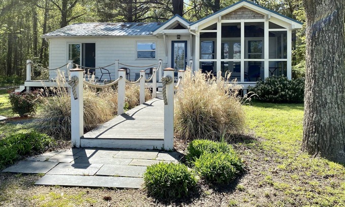 Point Lookout House | Sunrise Cottage with stunning views of the Chesapeake Bay