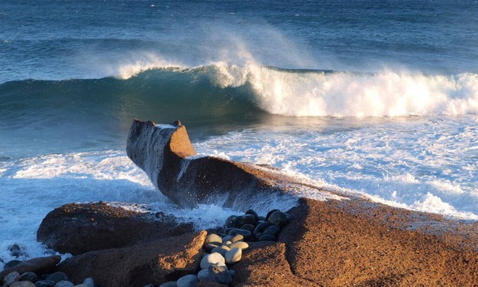 Los Gavilanes Apartment | Sunrise Directly at the sea