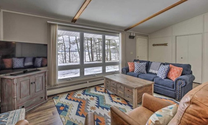 Hayward Cabin | Sunrise Escape on Round Lake in Hayward, WI