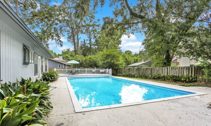 Gainesville House | Sunrise Family-Friendly Oasis with Pool. Bring the dogs.