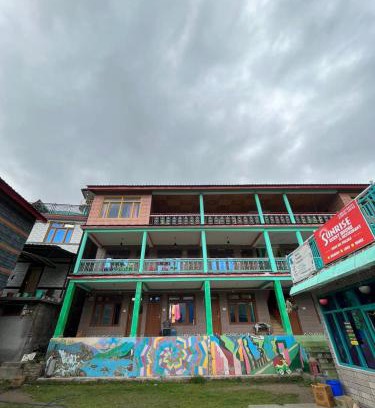 Tosh House | Sunrise guest House tosh