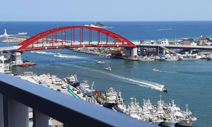 Sokcho Apartment | Sunrise Hotel Junior Suite room11F