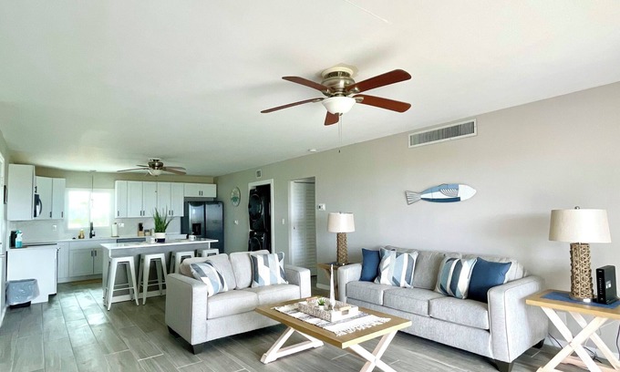 Fort Pierce Apartment | Sunrise Ocean View Property, Walk to the Sand!nHuchinson Island 2Bed/2Bath
