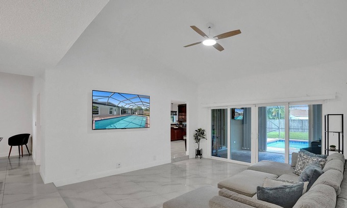 Sunrise House | Sunrise Paradise