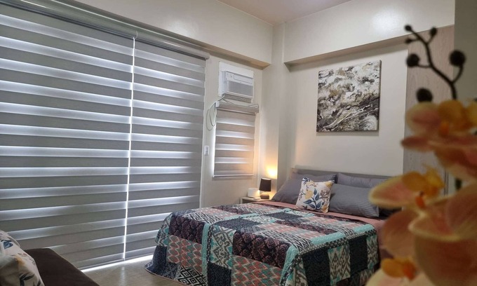 Mandurriao Apartment | Sunrise Studio is centrally located to vibrant city of love,offer self-check-in.