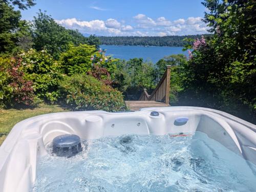 Anacortes House | Sunrise Suite on the Sound