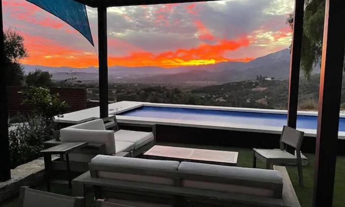 Ojai House | Sunrise, Sunset, and Pink Moment