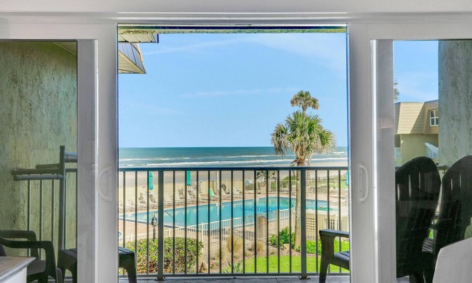 Crescent Beach Condo | Sunrise, Sunset, Repeat. Ocean view from every angle! Top notch vacation home