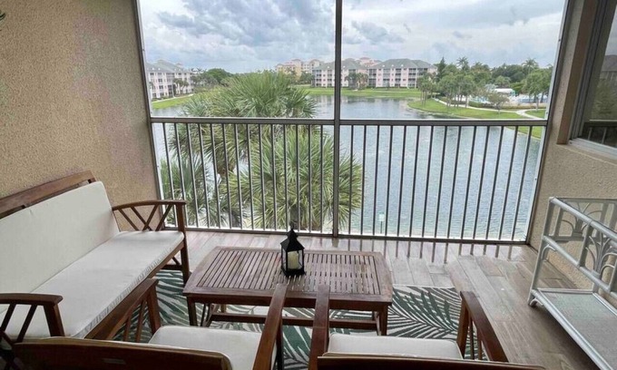 Jupiter Bay Condo | Sunrise & Sunset views, Pool, 1/2 mile to beach!