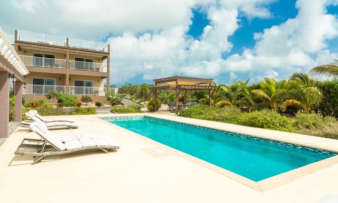 Long Bay Villa | SunSeaSand - Seaside Studio Unit B - Long Bay Hills