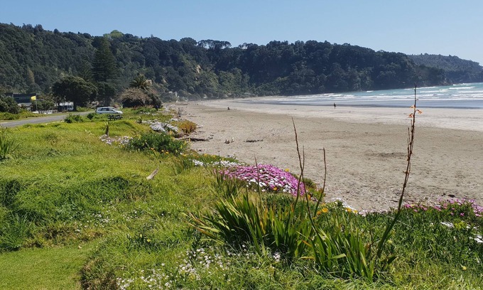 Ohope Apartment | Sunseeker Apartment 1 minute walk to Ohope Beach