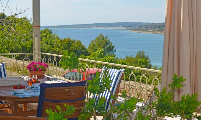 Marina San Gregorio House | SUNSET BAY HOUSE