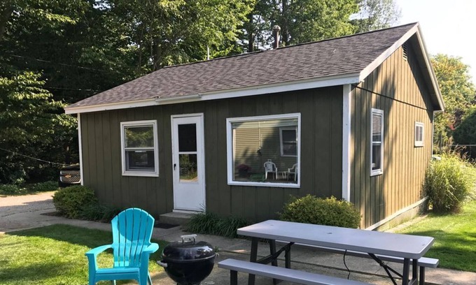 Muskegon Cottage | Sunset Beach Cottages #4 - Lake Michigan Shoreline