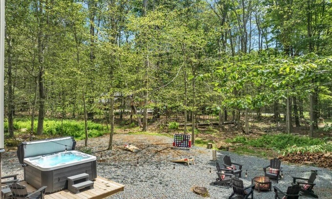 Gouldsboro Cabin | Sunset Cabin - Hot Tub, Game Room, Firepit, Lake
