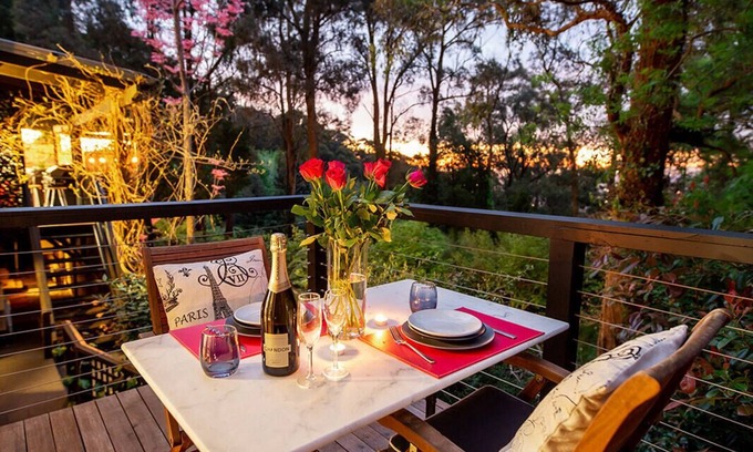 Kalorama Cottage | Sunset Cottage - Cozy, Private and Sunset Views