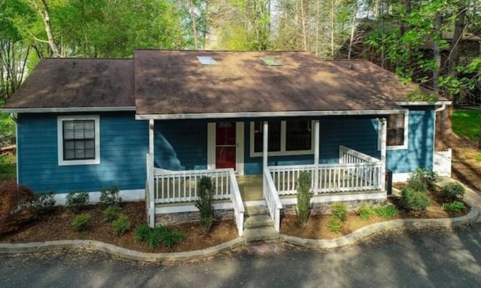 Bumpass House | Sunset Cove Lake House Lake Front with Dock Basketball Kayak Wine
