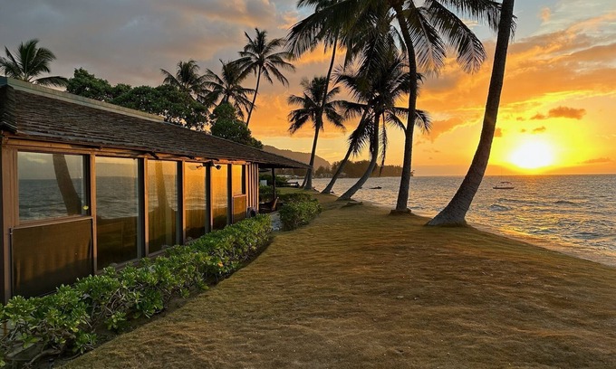 Waialua Condo | Sunset Hale - Oceanfront North Shore