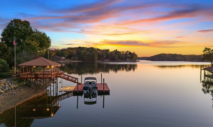 Mount Mourne House | Sunset Hideaway by SoCharm | Beautiful, expansive views of Lake Norman!