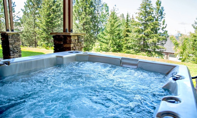 Hayden View Estates House | Sunset Hill - Hot Tub by the Lake