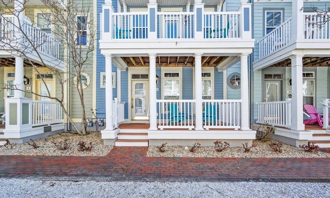 Sunset Island House | Sunset Island is Loved for it's Amazing Amenities