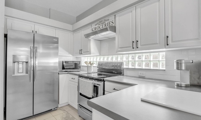 Sunset Lakes House | Sunset Lakes Escape