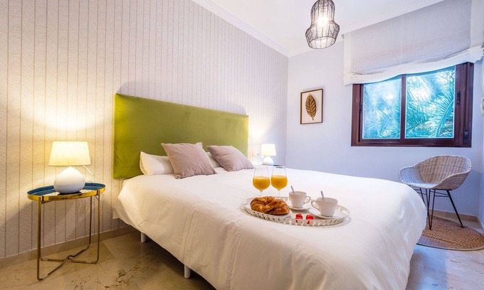 Ensanche Centro Apartment | Sunset Malaga Apartments - Colon