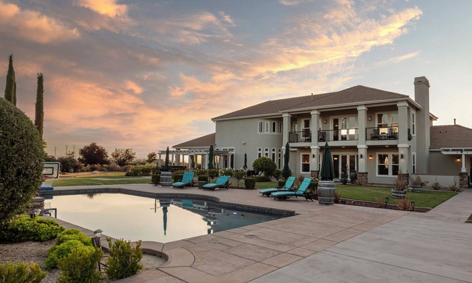 Temecula House | Sunset Manor: Luxury Wine Country Estate; Pool, Views, Steps to Wilson Creek