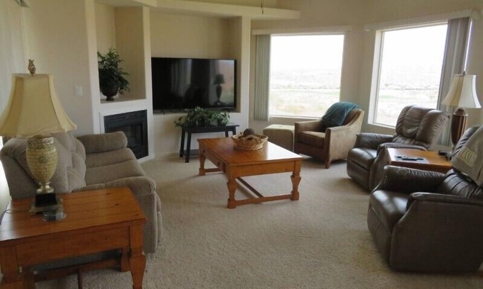 Mesquite Condo | Sunset Palms Escape by Mesquite Vacation Rentals at Wolf Creek Golf Course with Amazing Views and $510 in free daily activities