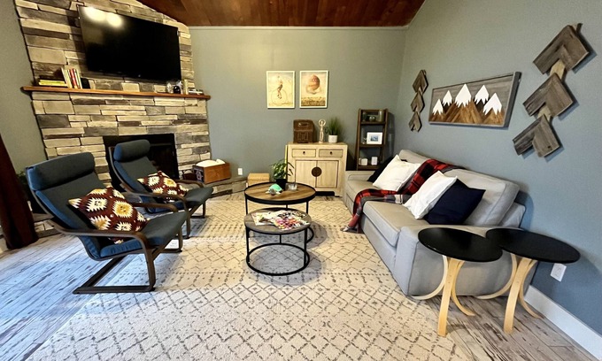 Alberta Beach Cottage | Sunset Paradise