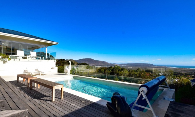 Noordhoek Villa | Sunset Paradise Villa