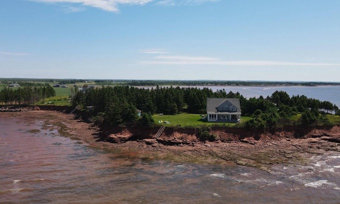 Cape Traverse House | Sunset Point with views of the Confederation Bridge