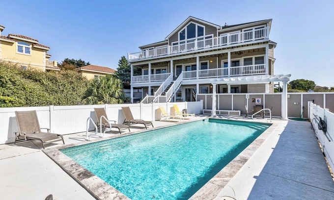 Carolina Dunes House | Sunset Retreat | 1900 ft from the beach | Private Pool, Hot Tub | Duck
