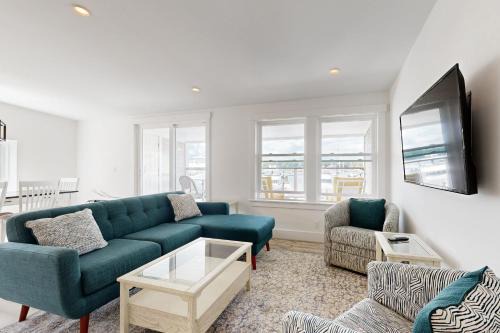 Boothbay Harbor Apartment | Sunset Sanctuary