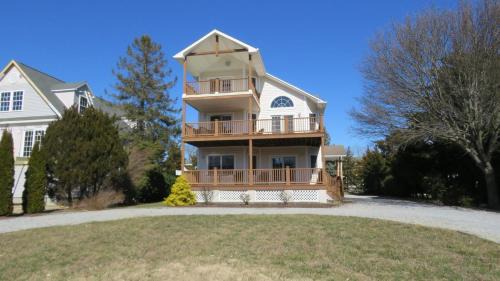 West Cape May House | Sunset Sands And Sea Dogs