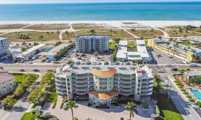 Capri Isle Condo | βοΈ Sunset Sands β Luxury Condo w/Stunning Ocean Views! π