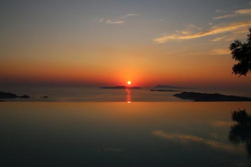 Kavvadades Villa | Sunset Sea View Villa 2